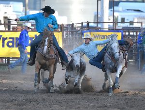 1 bull dogging winner_1811